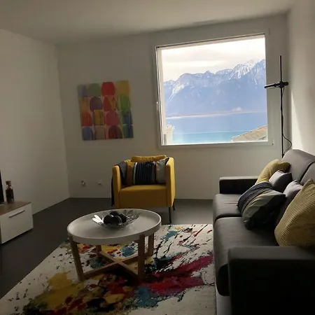 Appartamento Contemporary Lake View Apartments
