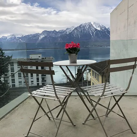 Contemporary Lake View Apartments Montreux
