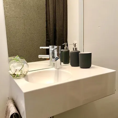 Apartment Contemporary Lake View Apartments Montreux