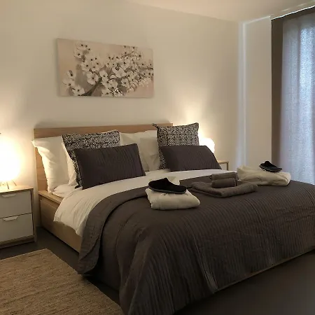 Apartment Contemporary Lake View Apartments Montreux